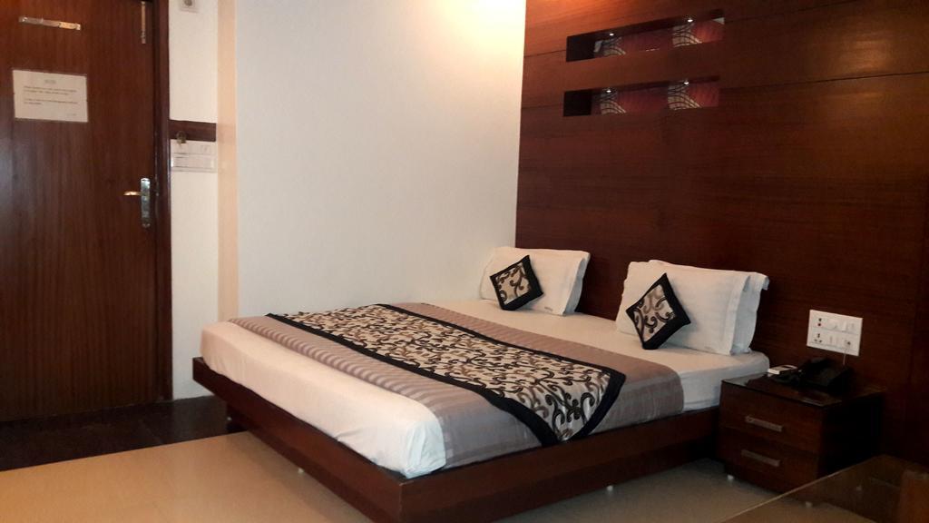 Hotel Vanson Villa - Near Connaught Place Nueva Delhi Exterior foto
